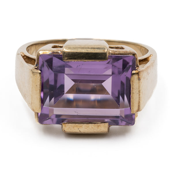 Anello vintage da cocktail in oro giallo 8k e ametista