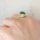 Anello vintage in oro giallo 8K con agata verde, anni ‘60/‘70