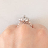 Anello a fiocco di neve vintage in oro bianco 14K con diamanti di taglio brillante (0.71ctw ca.), anni ‘60/‘70