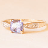 Vintage-Ring aus 10 Karat Gelb- und Weißgold mit Tansanit (ca. 0.80 ct) und Diamanten (ca. 0.04 ctw), Jahr 2006