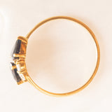 Anello contrarier vintage francese in oro giallo 18K con zaffiri (0.60ctw ca.) e diamanti di taglio brillante (0.18ctw ca.), anni ‘70