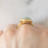 Anello vintage in oro giallo 18K con giada (8.50ct ca.), anni ‘70
