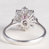 Vintage 18K white gold daisy ring with pink tourmaline (approx. 0.60ct) and brilliant cut diamonds (approx. 0.90ctw), 70s