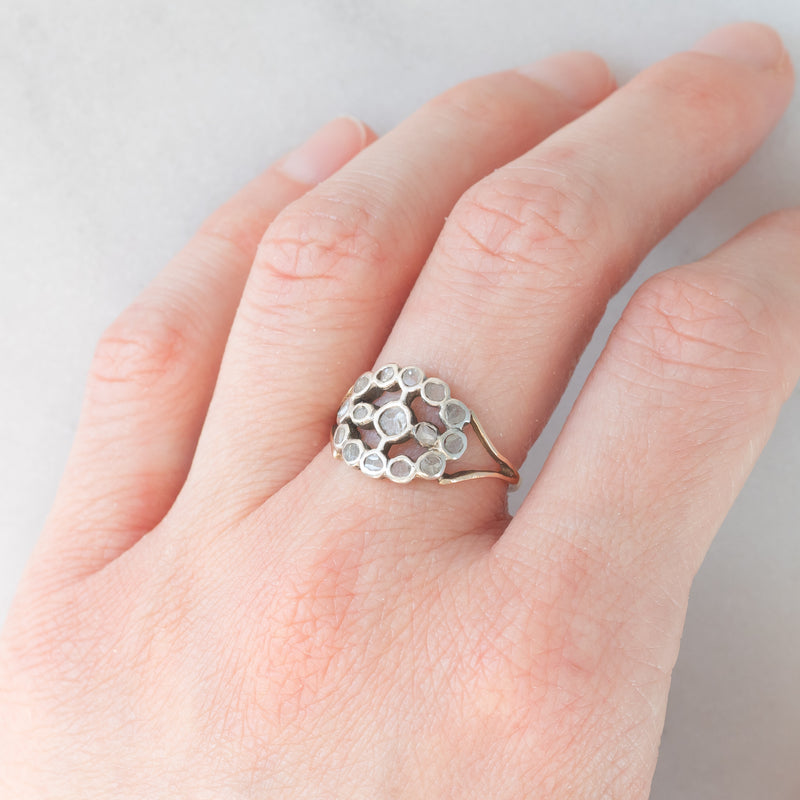 Anello antico in oro giallo 14K e argento con diamanti di taglio rosetta, primi del ‘900