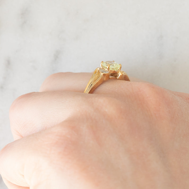 Anello moderno in oro giallo 9K con topazio verde (0.90ct ca.) e diamanti, anno 2007