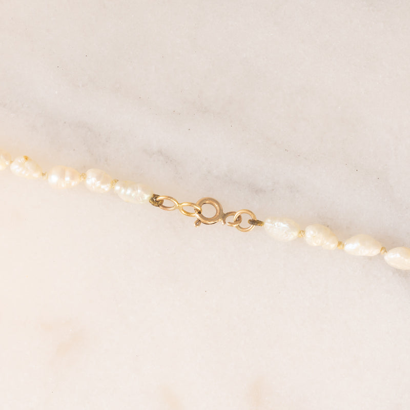 Parure vintage con collana e orecchini in oro giallo 9K con perle bianche e ametiste