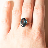 Anello da cocktail vintage in oro giallo 9K con spinello sintetico (5.80ct ca.), anno 1995