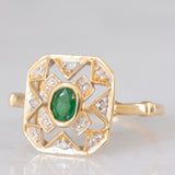 Anello vintage in oro giallo 18K con smeraldo (0.13ct ca.) e diamanti, anni ‘70/‘80