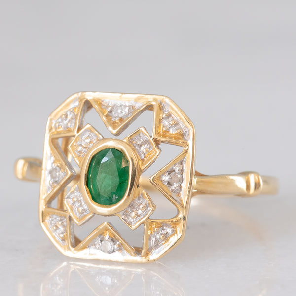 Anello vintage in oro giallo 18K con smeraldo (0.13ct ca.) e diamanti, anni ‘70/‘80