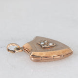 Ciondolo portafoto antico a forma di scudo in oro giallo 9K con perline bianche, primi del ‘900