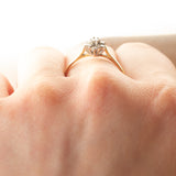 Vintage-Blumenring aus 18-karätigem Gelb- und Weißgold mit Diamanten im Brillantschliff (ca. 0.27 ctw), 1991