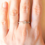 Anello vintage in oro bianco 9K con diamanti (0.34ctw ca.), anni ‘80
