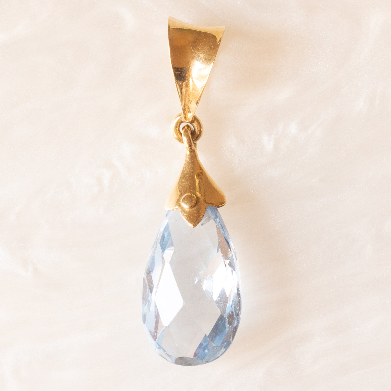 Ciondolo Personalizzato Oro Giallo 10K Su Argento – Pietra Tombale RIP Con Diamante Simulato (1.65 Carati)