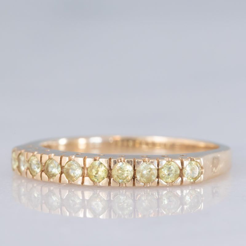 Veretta vintage in oro giallo 9K con peridoti (0.40ctw ca.), anni ‘70/‘80