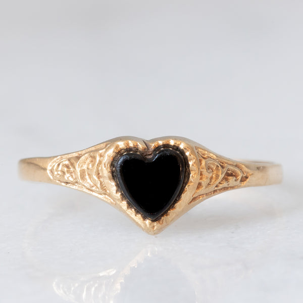 Anello vintage in oro giallo 9K con cuore di onice, anno 1989