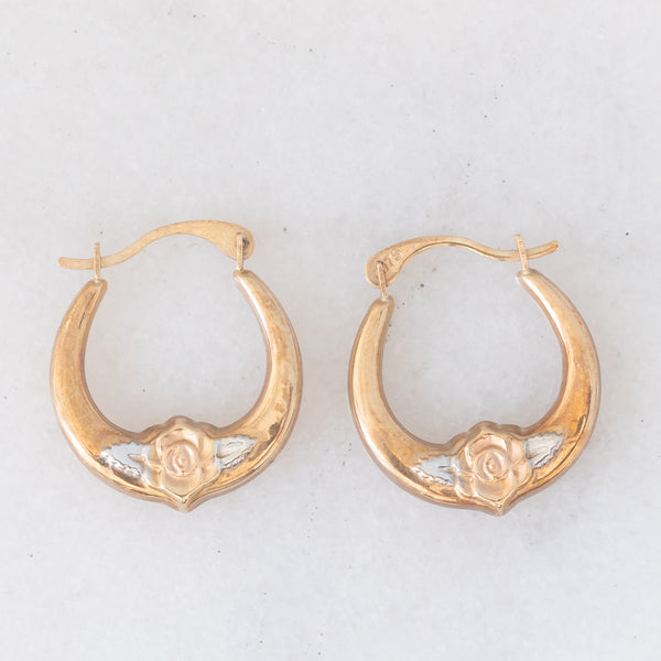 Orecchini a cerchio vintage in oro giallo e bianco 9K con decorazioni floreali