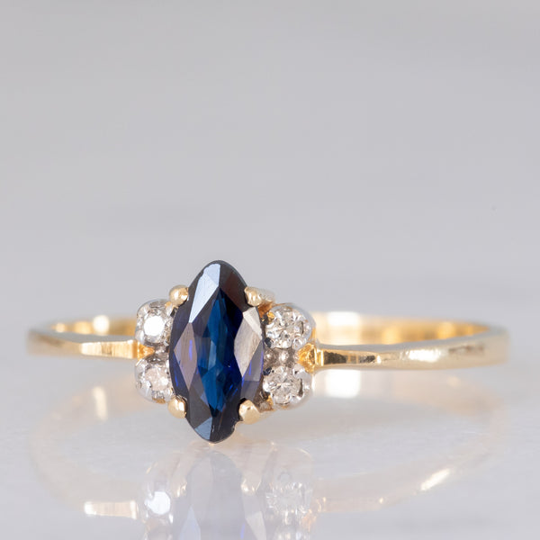Anello vintage in oro giallo 18K con zaffiro (0.35ct ca.) e diamanti (0.04ctw ca.)
