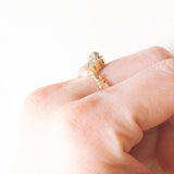 Винтажное кольцо из желтого золота 9 карат с камеей из лавы, 40-е годы