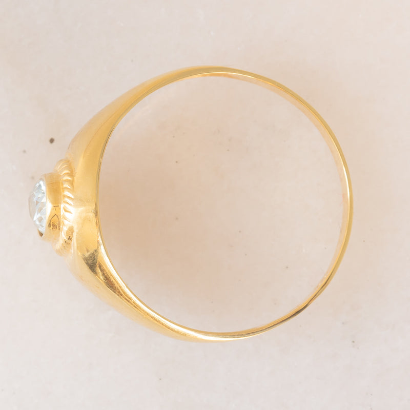 Anello chevalier vintage in oro giallo 14K con topazio azzurro, anni ‘60