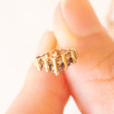 Vintage-Halskette mit Kette aus 9-karätigem Gelbgold und Anhänger aus 9-karätigem Gelbgold mit Tansaniten (ca. 1.35 ctw), 70er/80er Jahre