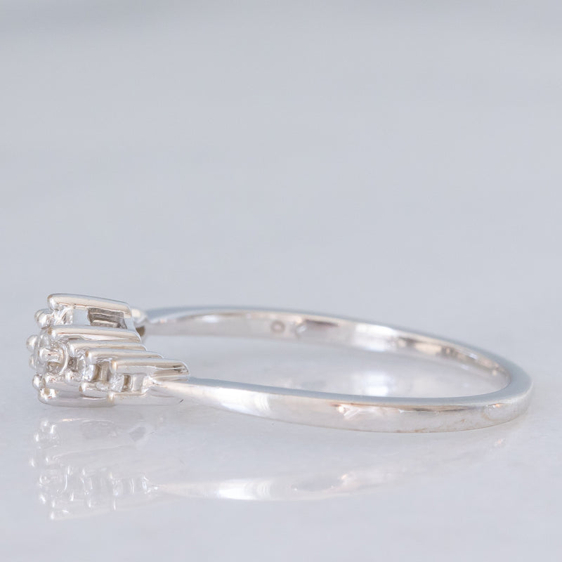 Anello vintage in oro bianco 9K con diamanti di taglio brillante (0.10ctw ca.), anni ‘80/‘90