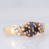 Anello a fiore vintage in oro giallo 9K con zaffiri e diamanti, anni ‘90