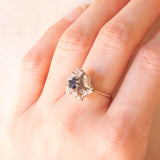 Vintage 18K white gold flower ring with sapphire (0.50ct approx.) and diamonds (0.24ctw approx.), 80s