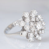 Anello a fiocco di neve vintage in oro bianco 18K con diamanti di taglio brillante (1.33ctw ca.), anni ‘70