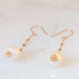 Orecchini pendenti vintage in oro giallo 10K con perle bianche, anni ‘60/‘70