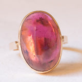 Anello da cocktail vintage in oro giallo 18K con tormalina rosa (12ct ca.), anni ‘60/‘70