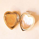 Vintage herzförmiger Fotoanhänger mit 9-karätiger Gelbgoldfolie auf Metall, 50er/60er Jahre