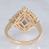 Anello vintage in oro giallo e bianco 14K con diamanti di taglio brillante e baguette (0.75ctw ca.), anni ‘70/‘80