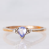 Trilogy vintage in oro giallo 8K con tanzanite e diamanti, anni ‘80