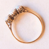 Антикварное кольцо «Трилогия» из желтого золота 9 карат с опалом (около 0.90 карата), 10-е годы