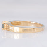 Solitario in oro giallo 9K con diamante blu trattato (0.07ct)