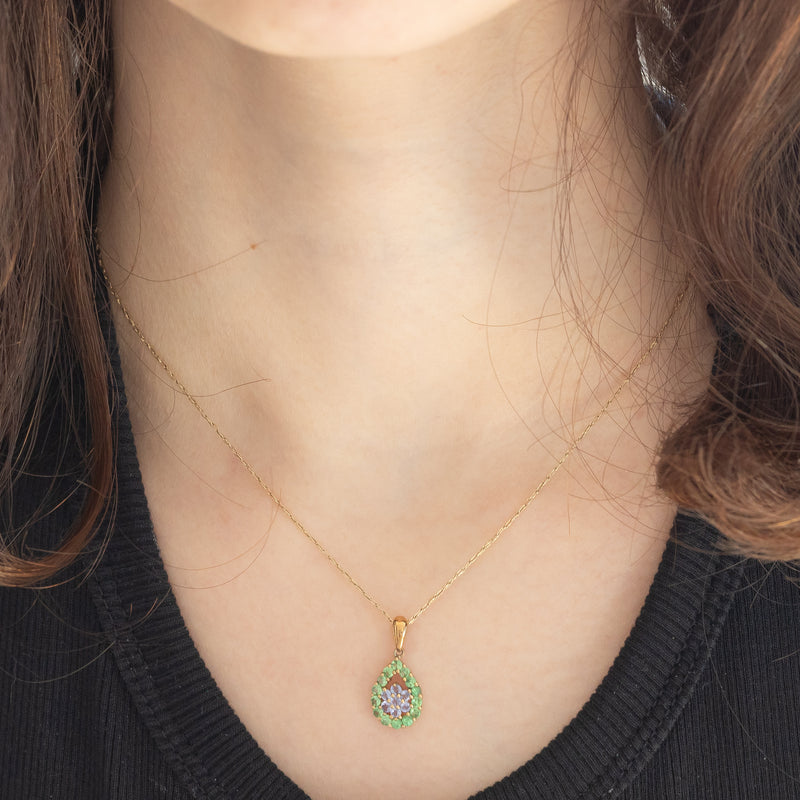 Coppia di ciondoli vintage in oro giallo 9K con tanzaniti e diamante e in oro giallo 8K con tanzaniti e peridoti