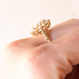 Anello a margherita vintage in oro giallo 9K con opali (0.74ctw ca.)