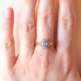 Vintage-Ring aus 9-karätigem Gelb- und Weißgold mit Saphir (ca. 0.60 ct) und Diamanten, 1987