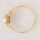 Vintage-Solitär aus 9-karätigem Gelbgold mit Opal (ca. 0.25 ct), 1982
