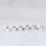 Orecchini pendenti vintage in oro bianco 18K con diamanti bianchi e blu (0.70ctw)