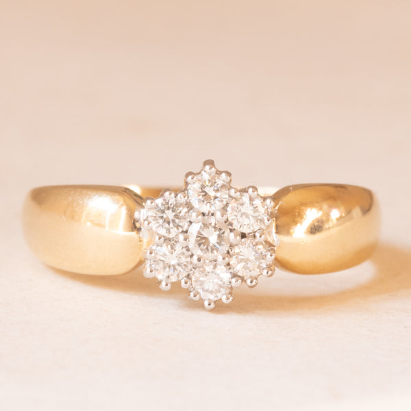 Anello vintage a fiore in oro giallo e bianco 14K con diamanti (0.35ctw ca.), anni ‘60