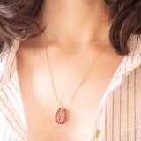 Vintage-Halskette aus 9-karätigem Gelbgold mit Hufeisen-Anhänger aus 9-karätigem Gelbgold und synthetischen Rubinen (ca. 1 Karat), 90er Jahre