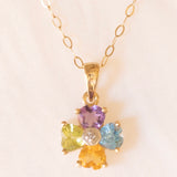 Vintage-Halskette mit Kette aus 9-karätigem Gelbgold und Blumenanhänger aus 9-karätigem Gelbgold mit farbigen Steinen im Herzschliff und Diamanten