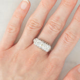 Anel Art Déco em ouro branco 14K com diamantes de lapidação antiga europeia (aprox. 0.90 ct), década de 30.