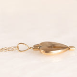 Vintage-Halskette mit Kette aus 9-karätigem Gelbgold und drehbarem herzförmigem Anhänger mit „Love“-Schriftzug aus 9-karätigem Gelbgold mit Diamanten