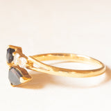 Anello contrarier vintage francese in oro giallo 18K con zaffiri (0.60ctw ca.) e diamanti di taglio brillante (0.18ctw ca.), anni ‘70
