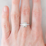 Anello vintage in platino con diamanti di taglio brillante e baguette (0.60ctw), anni ‘90