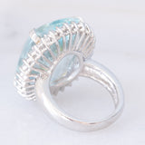 Anello a margherita vintage in platino con acquamarina (17.93ct) e diamanti (1ctw), anni ‘70/‘80