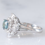 Anello ballerina vintage in platino con alessandrite naturale (1.10ct) e diamanti di taglio brillante e tapered (0.81ctw), anni ‘90