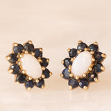 Boucles d'oreilles vintage en forme de fleur en or jaune 9 carats avec saphirs (environ 0.40 ct au total) et opales (environ 0.30 ct au total), années 80